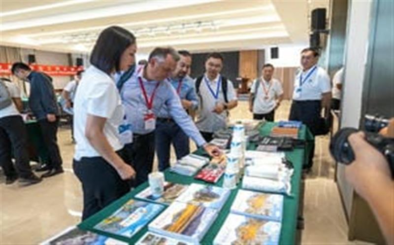 坚守二十载，，，，，，，，可可托海世界地质公园首次再评估圆满落幕